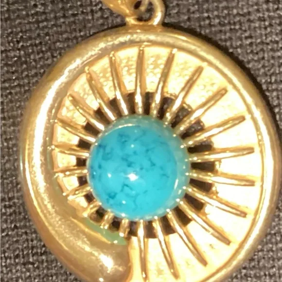 Gold-Tone Pendant Necklace with Faux Turquoise Stone - Picture 5 of 6